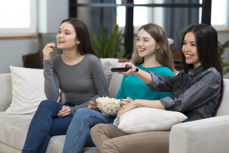 Как изучать английский по фильмам, мультикам и сериалам.
